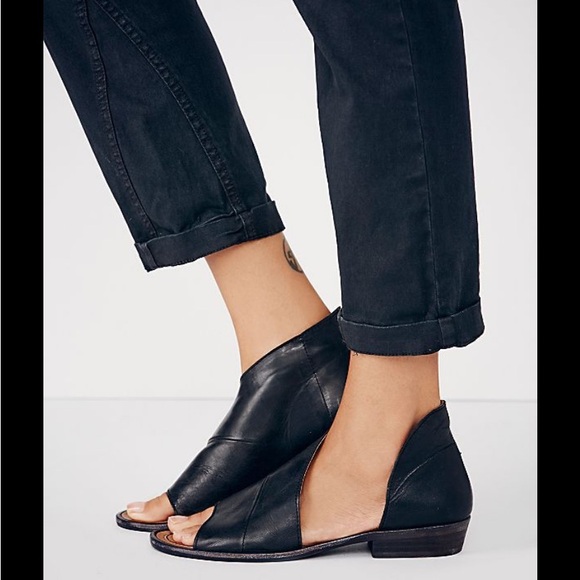 Free People Black Leather Wrap Bootie Sandals - Picture 3 of 16